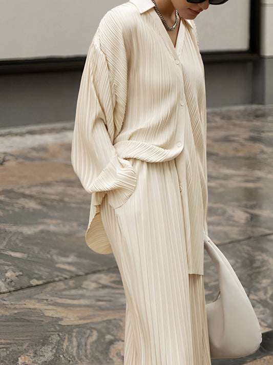 Ensemble oversize deux pièces avec plis et poches pour un look décontracté