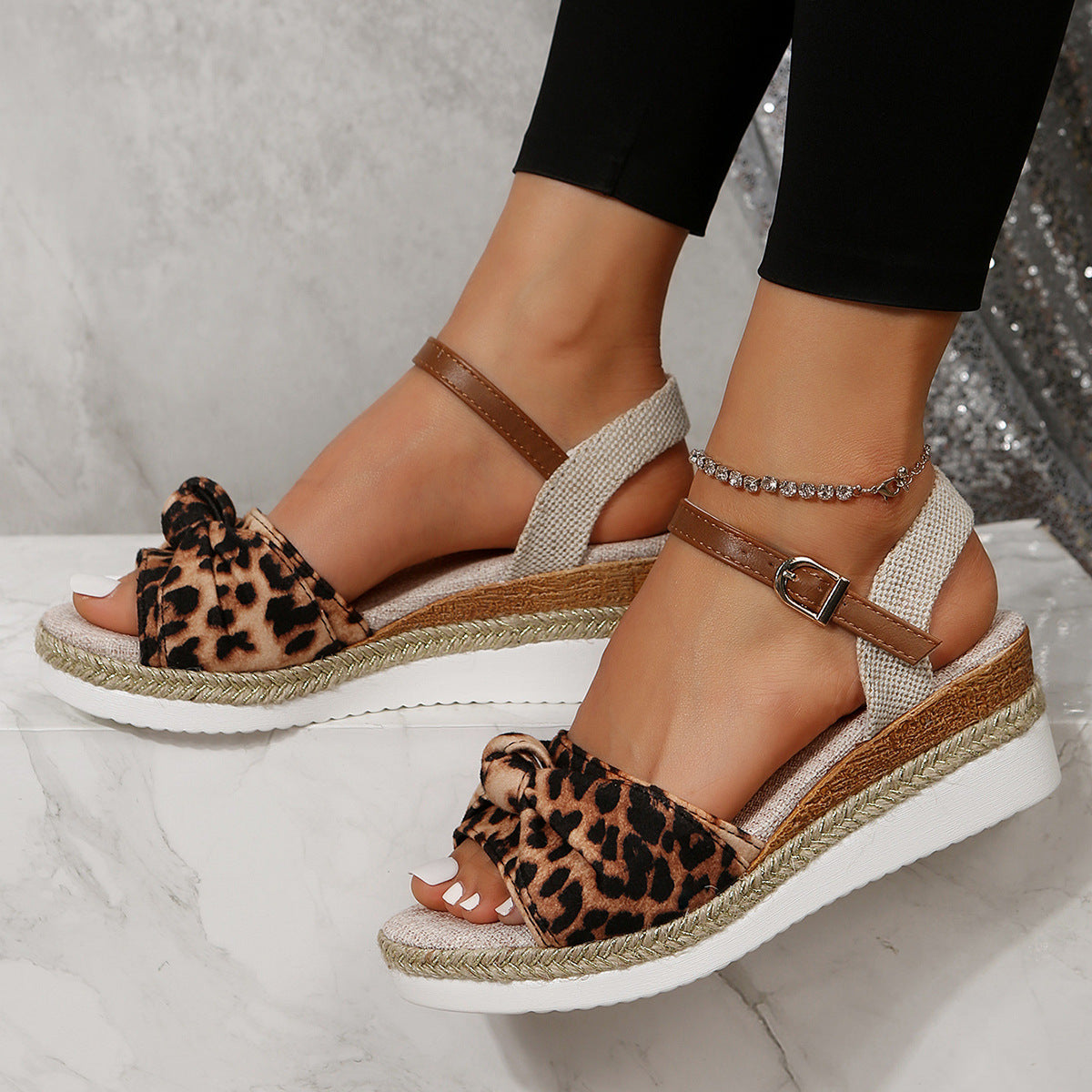 Thick-Soled Bow Sandals